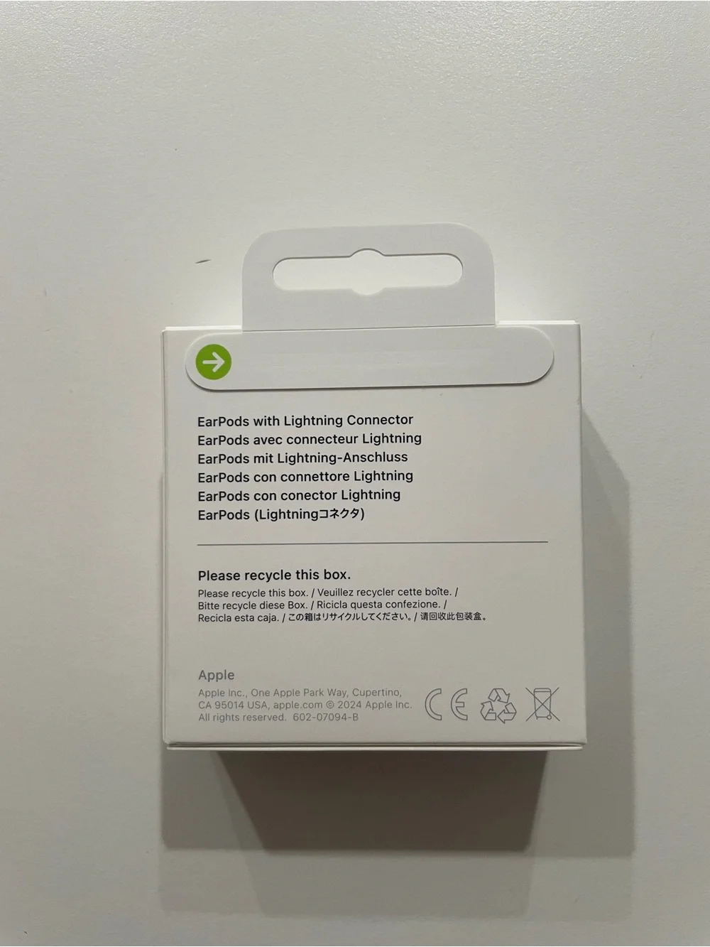 Apple EarPods with Lightning Connector - New/Sealed